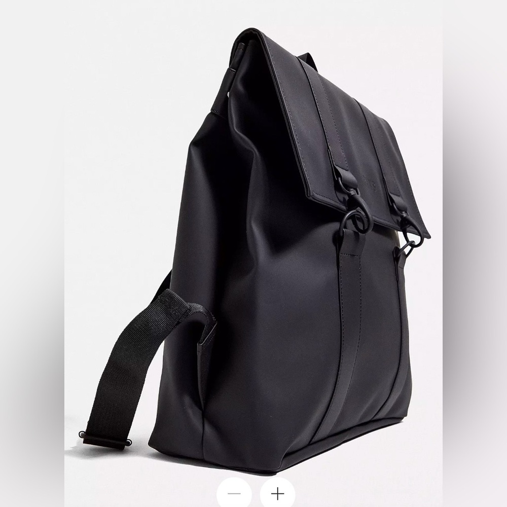 RAINS MSN waterproof backpack messenger bag 💦 navy - Picture 2 of 12
